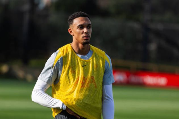 Alexander-Arnold đang khiến cả Liverpool lẫn Real sốt ruột.